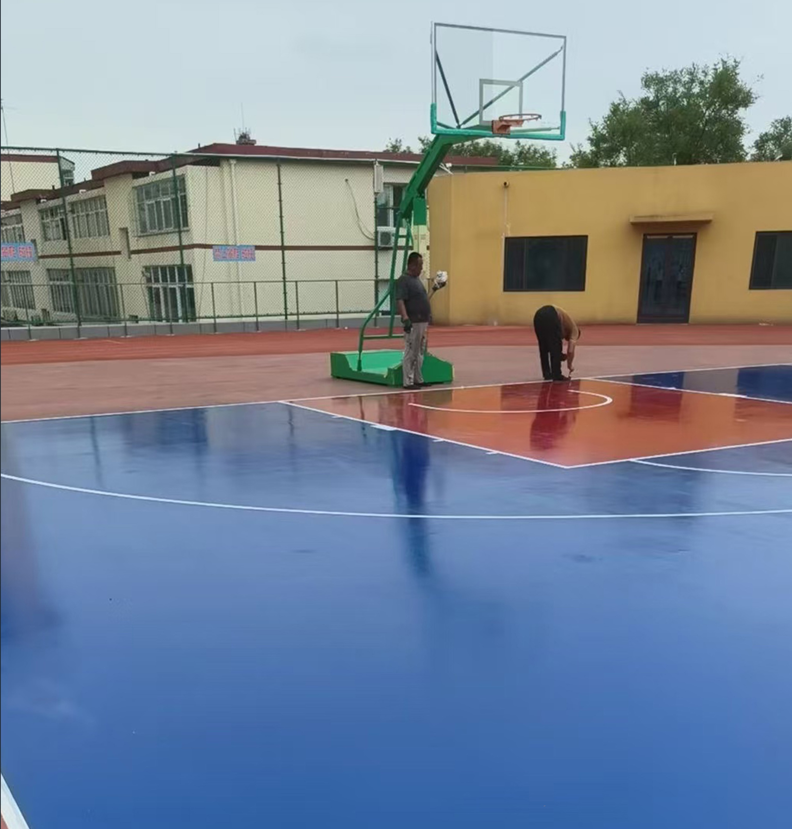硅pu篮球场